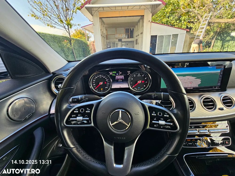 Mercedes-Benz E 300 9G-TRONIC Exclusive - 2