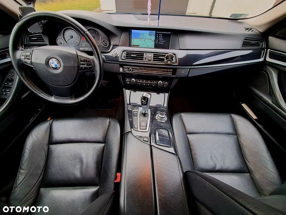 BMW Seria 5 520d - 5