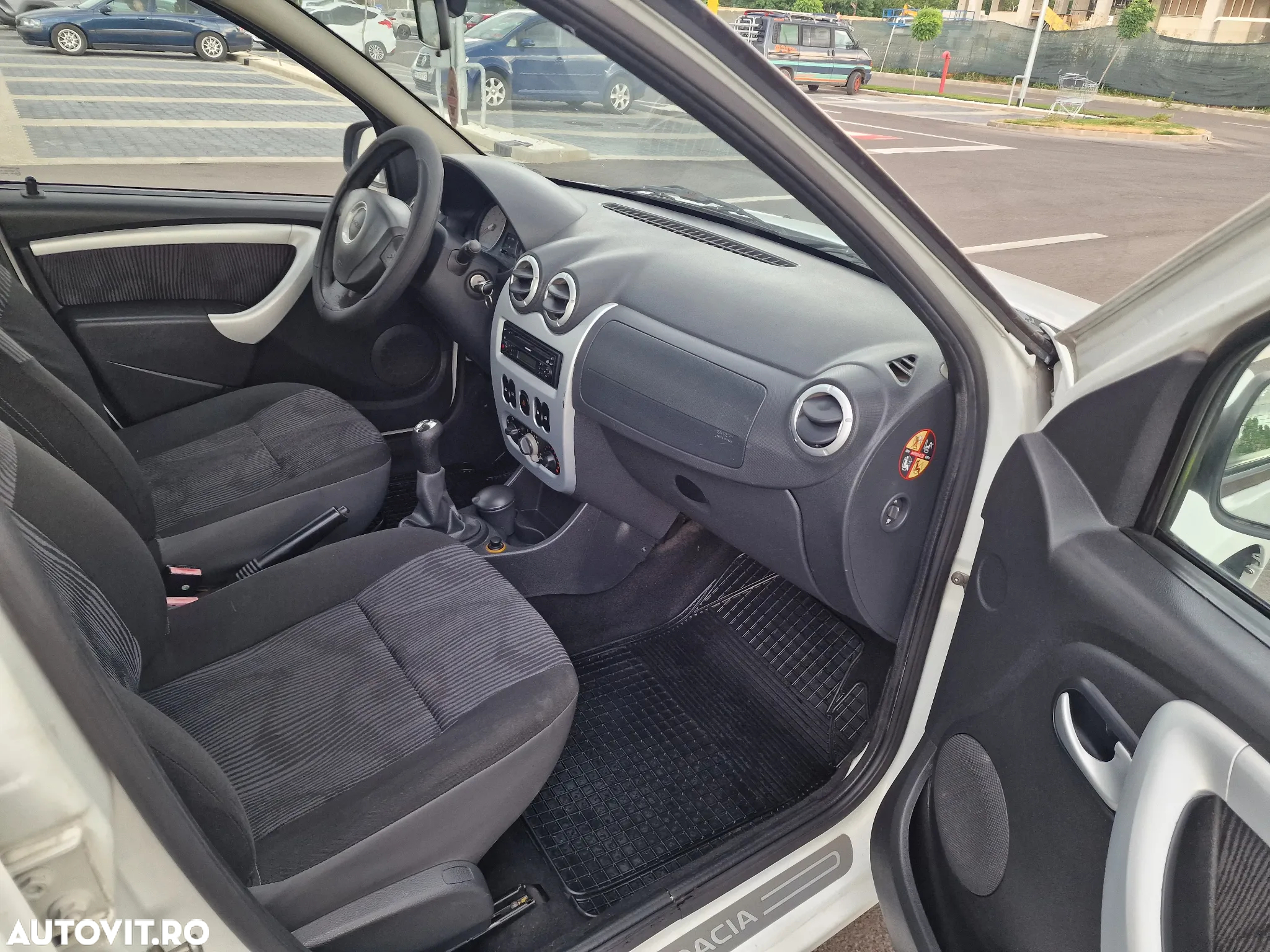 Dacia Sandero 1.4 MPI Laureate - 9