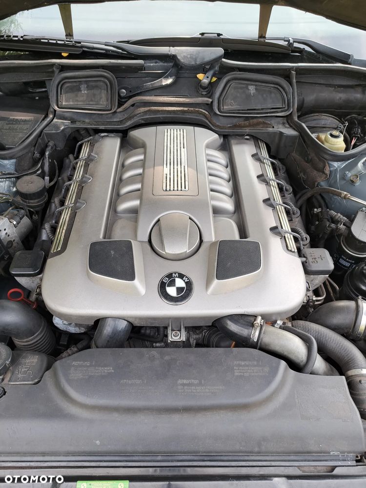 BMW Seria 7 - 18