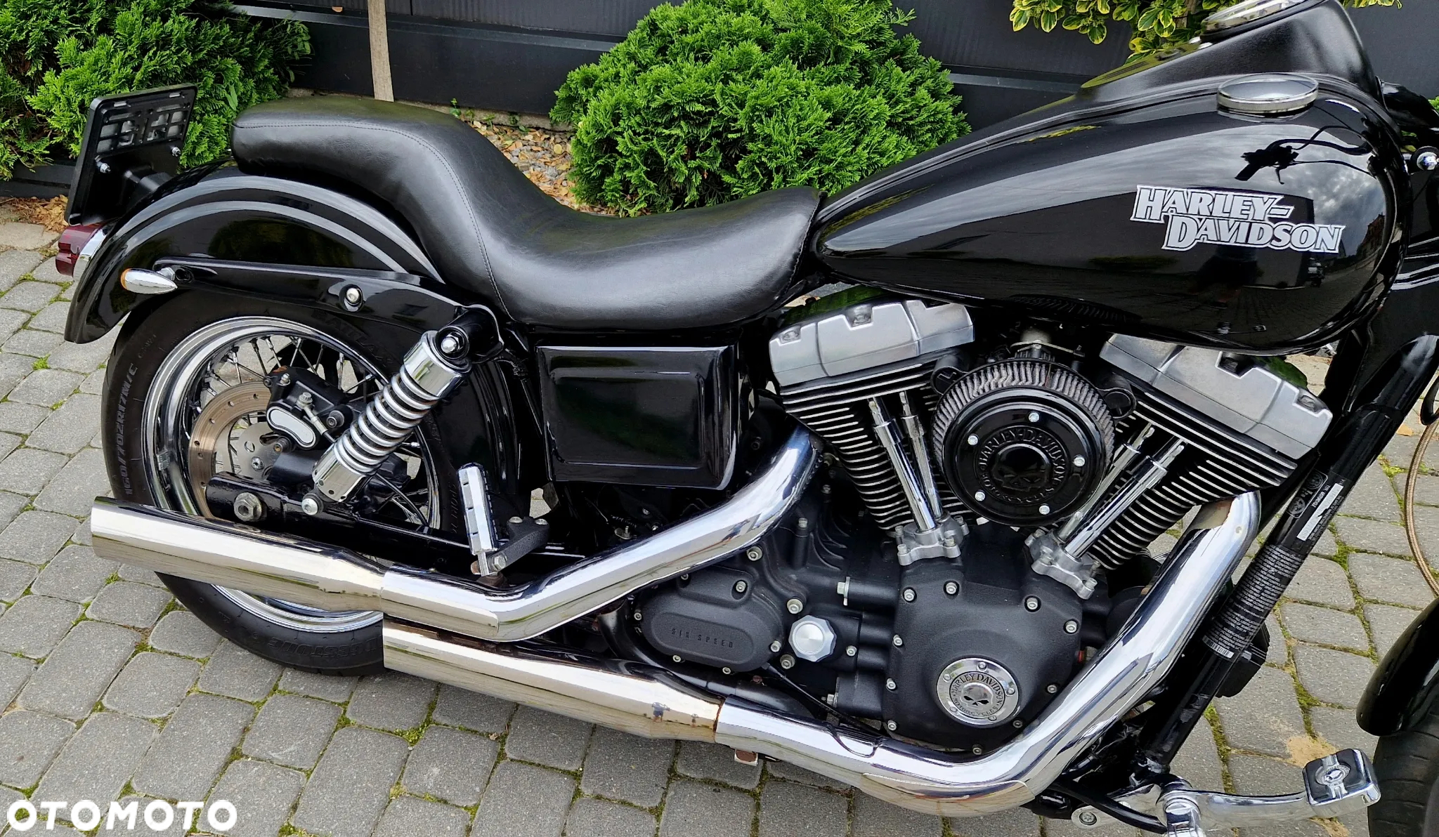 Harley-Davidson Dyna Street Bob - 38