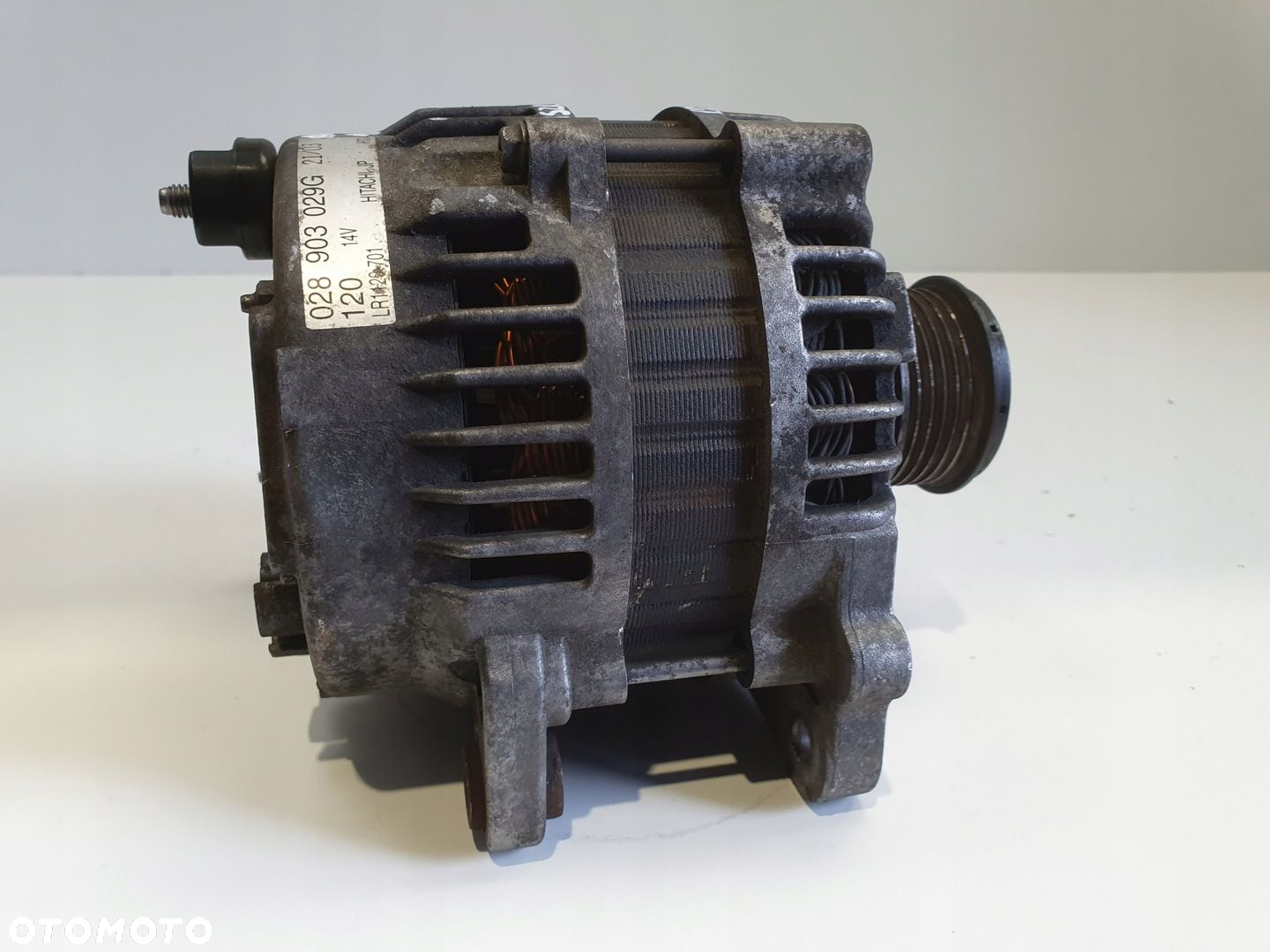 Audi TT 1.8 T ALTERNATOR 028903029G - 6