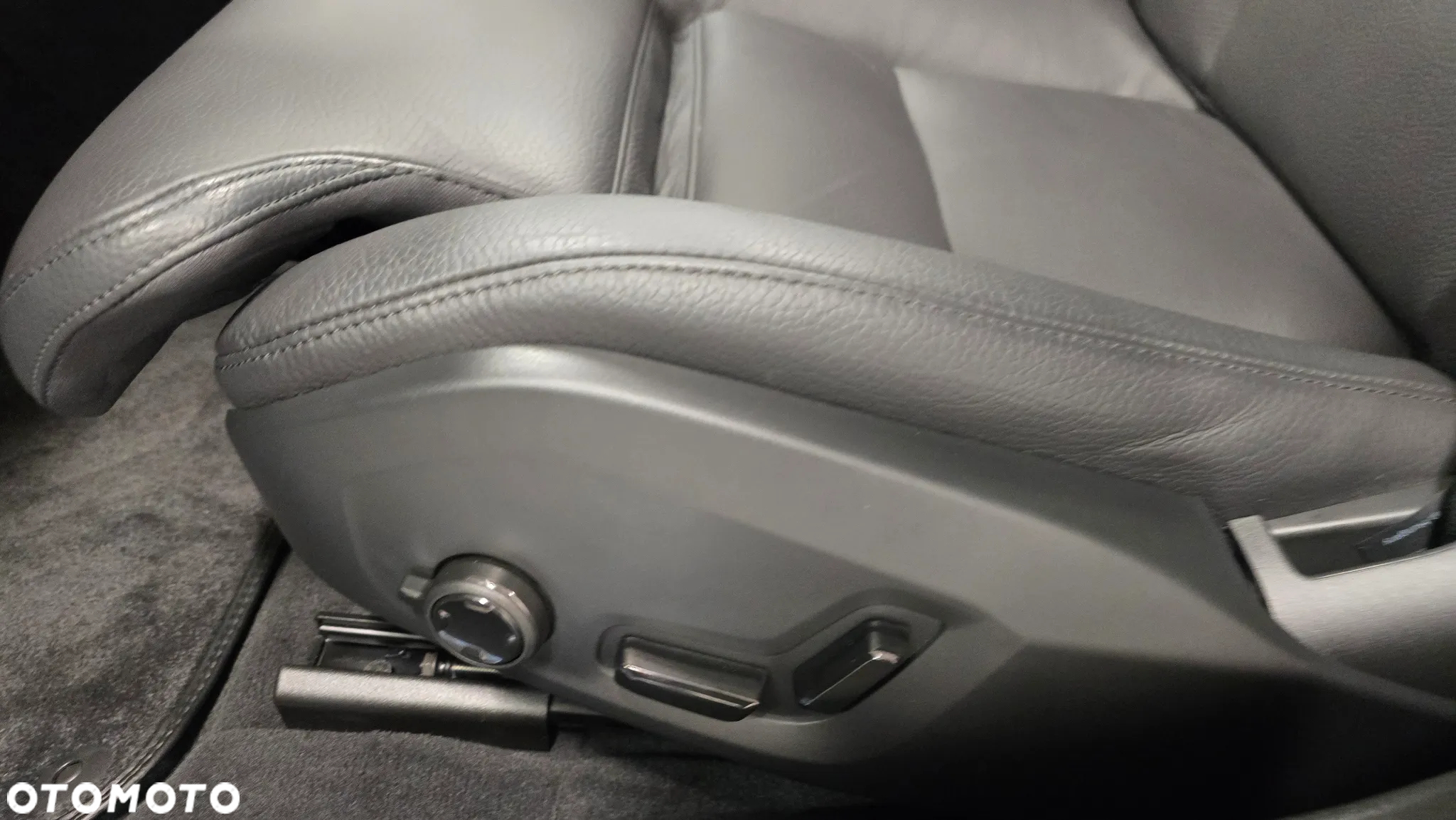 Volvo V90 B4 D Plus Dark - 13