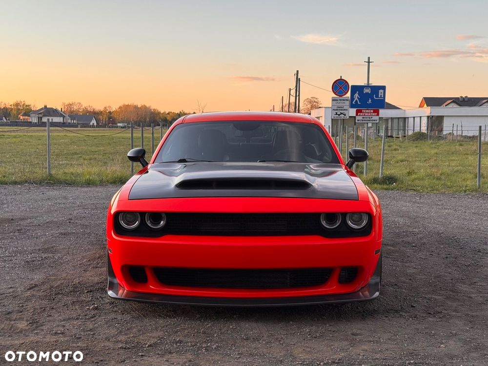 Dodge Challenger - 4