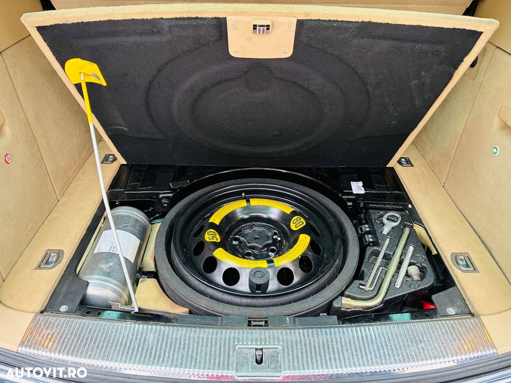 Volkswagen Touareg - 16