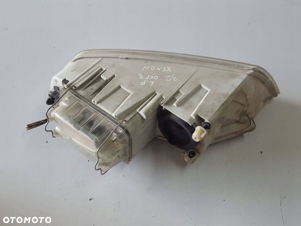 SKODA OCTAVIA 2 II 04-07r LAMPA XENON LEWA PRZÓD ANGLIK - 5