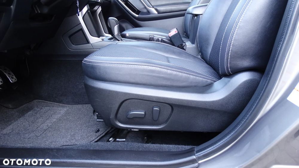 Subaru Forester 2.0 i Exclusive Lineartronic - 30