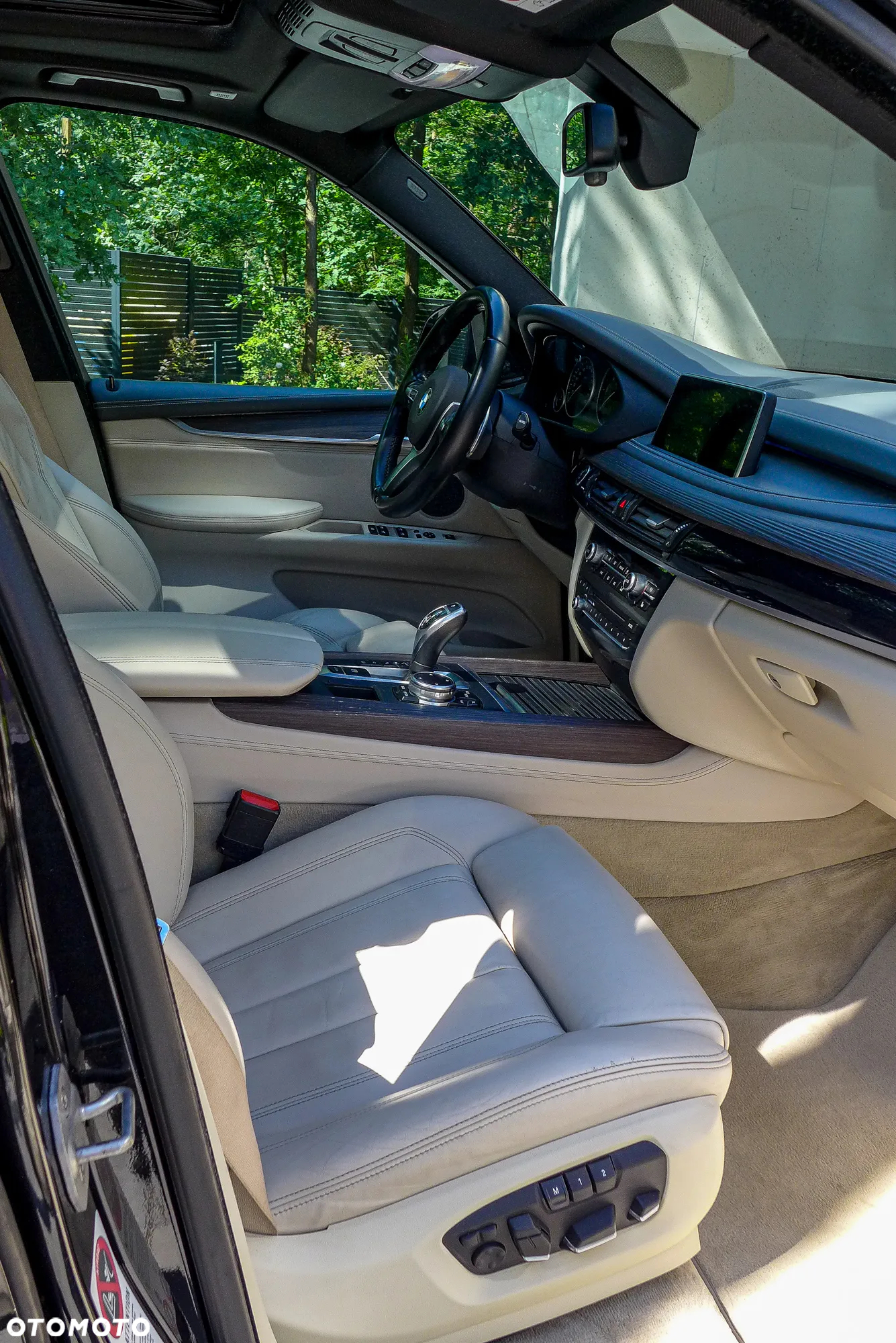 BMW X5 xDrive40d - 17