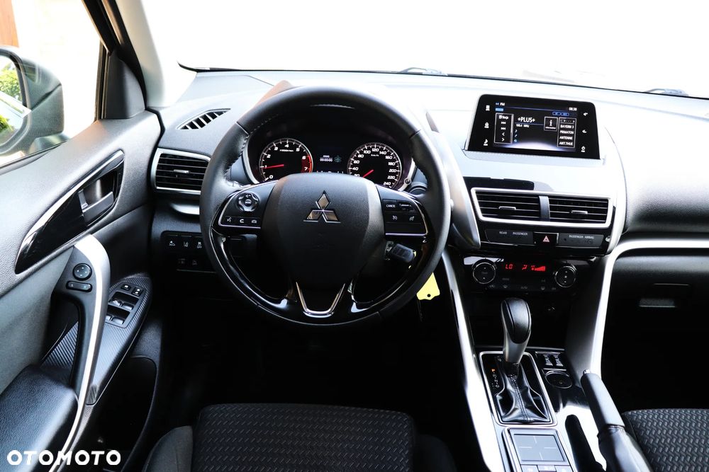 Mitsubishi Eclipse Cross 1.5 T Intense CVT - 30