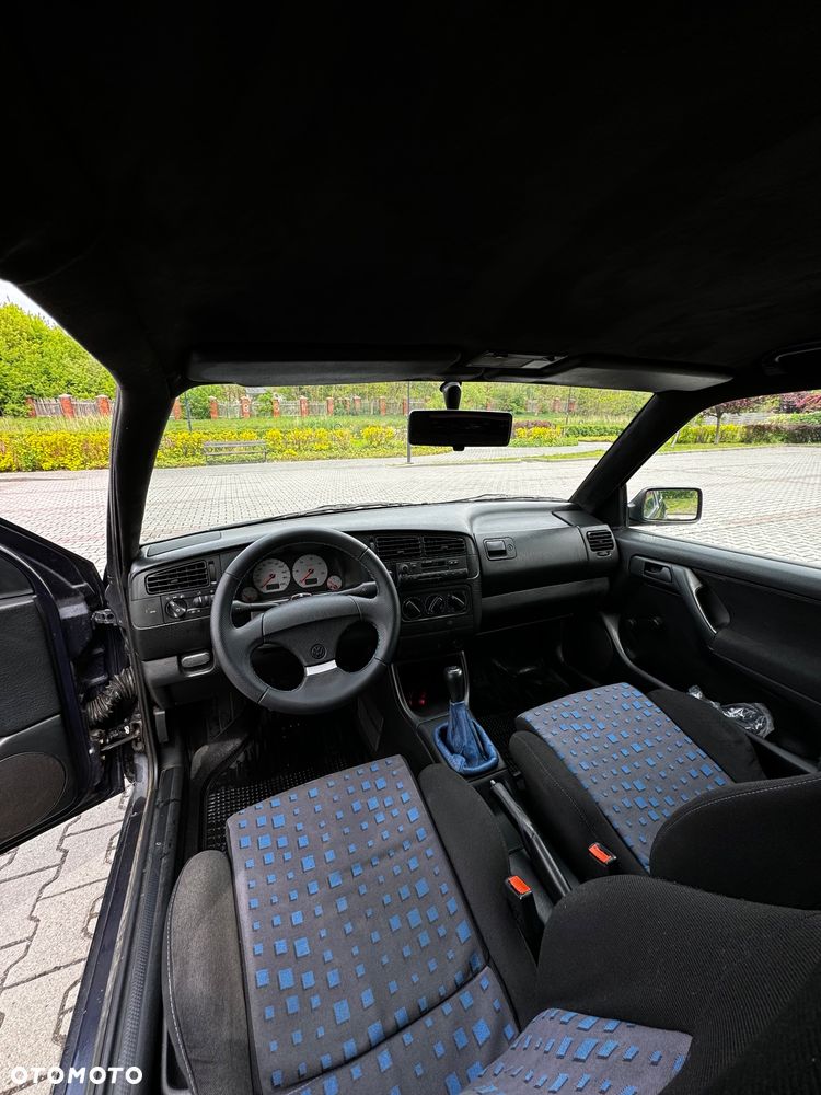 Volkswagen Golf 1.9 GTD TD - 11