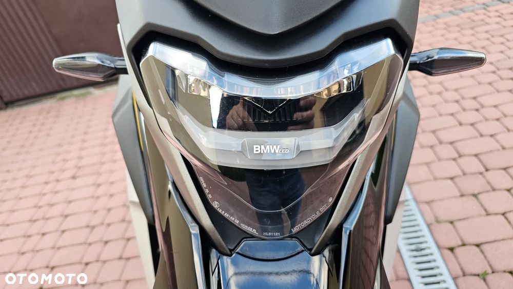 BMW G - 8