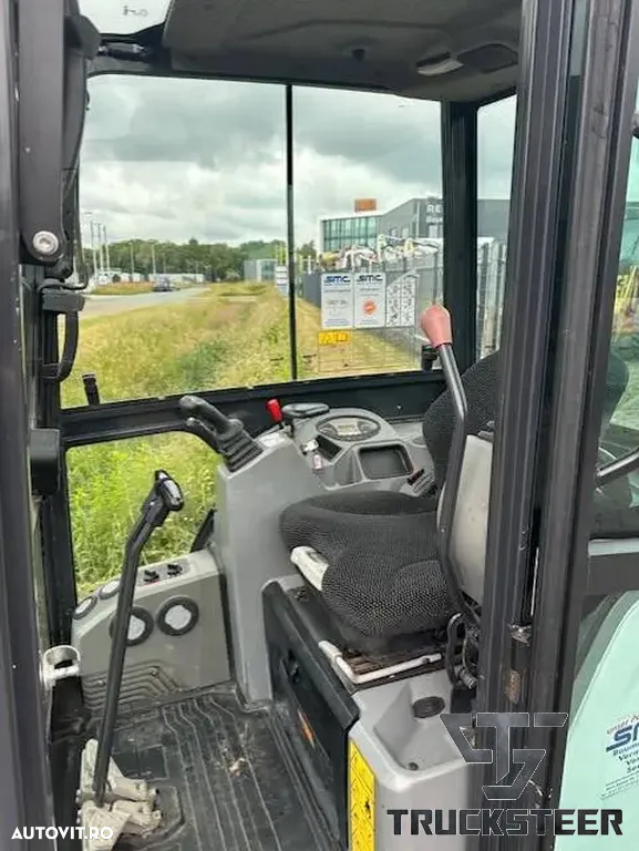 Bobcat E19 - 7