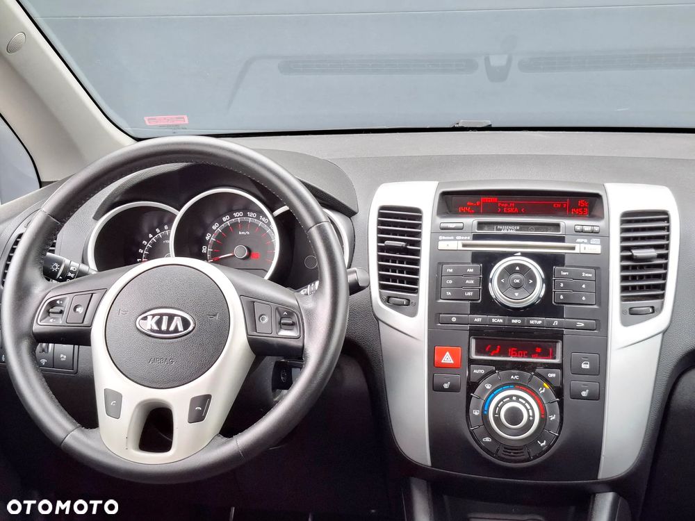 Kia Venga 1.4 CVVT Business Line - 32
