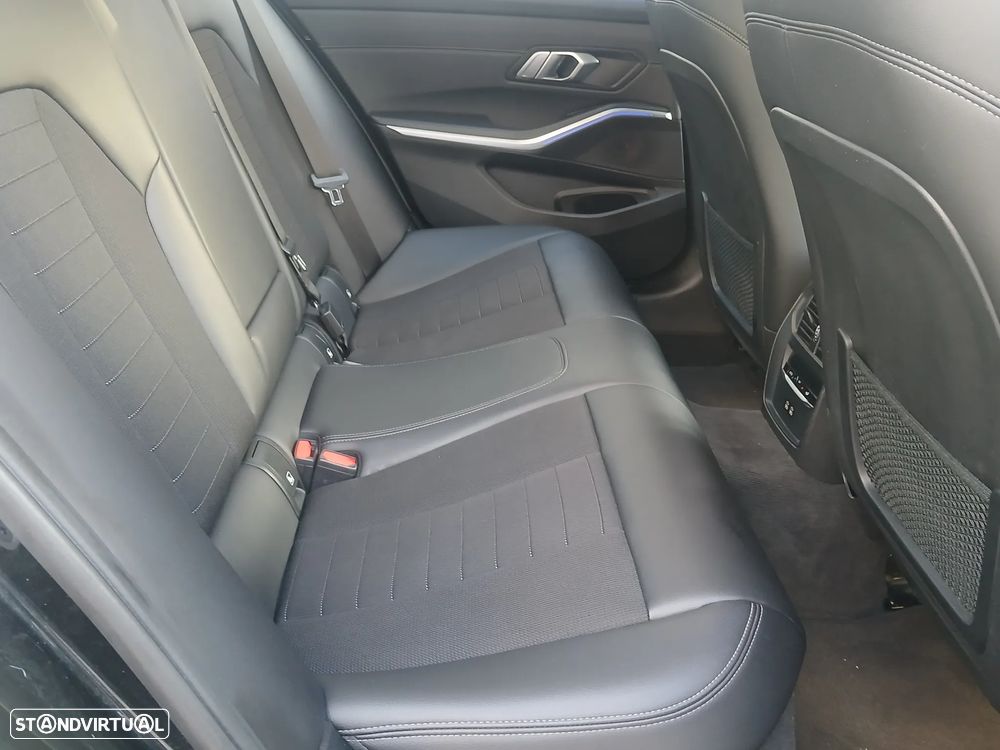 BMW 318 d Line Sport Auto - 19