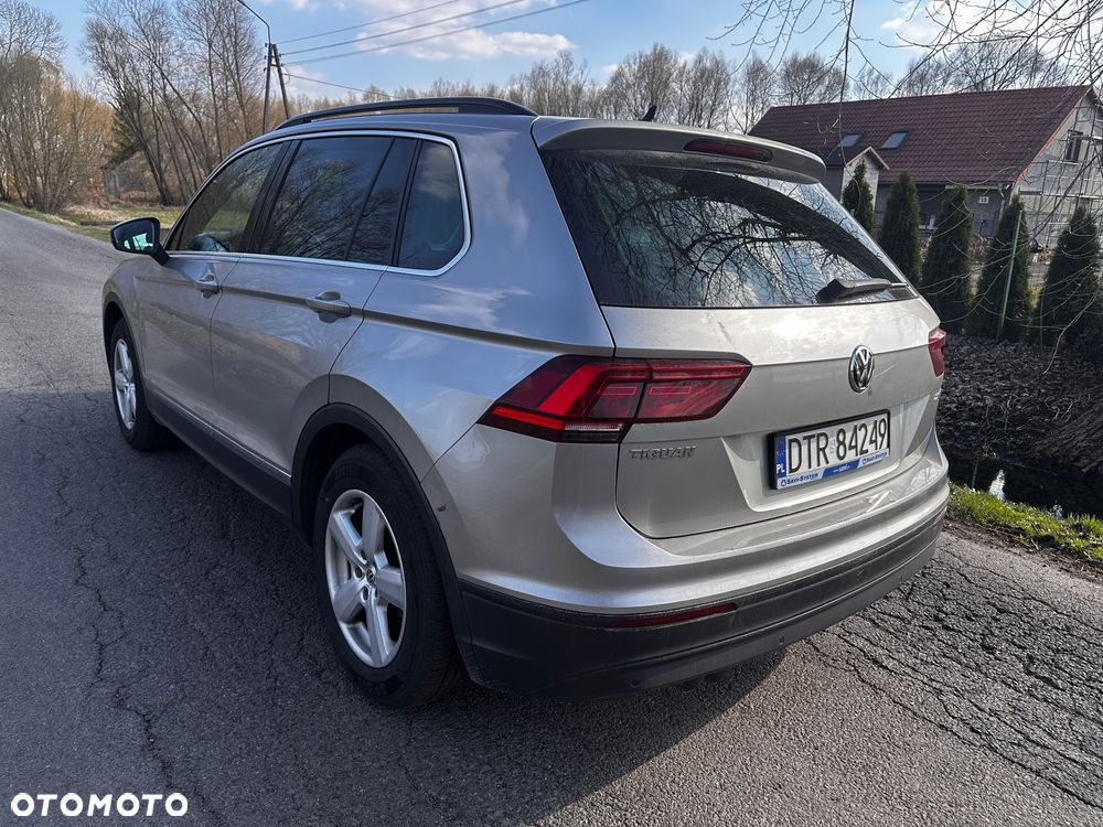Volkswagen Tiguan - 5