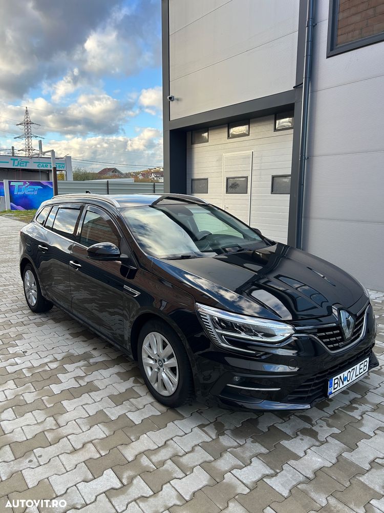 Renault Megane E-TECH 160 BUSINESS EDITION - 3
