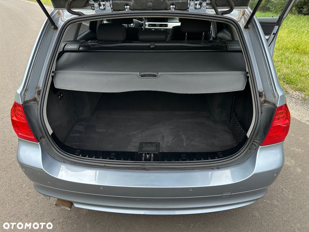 BMW Seria 3 - 30
