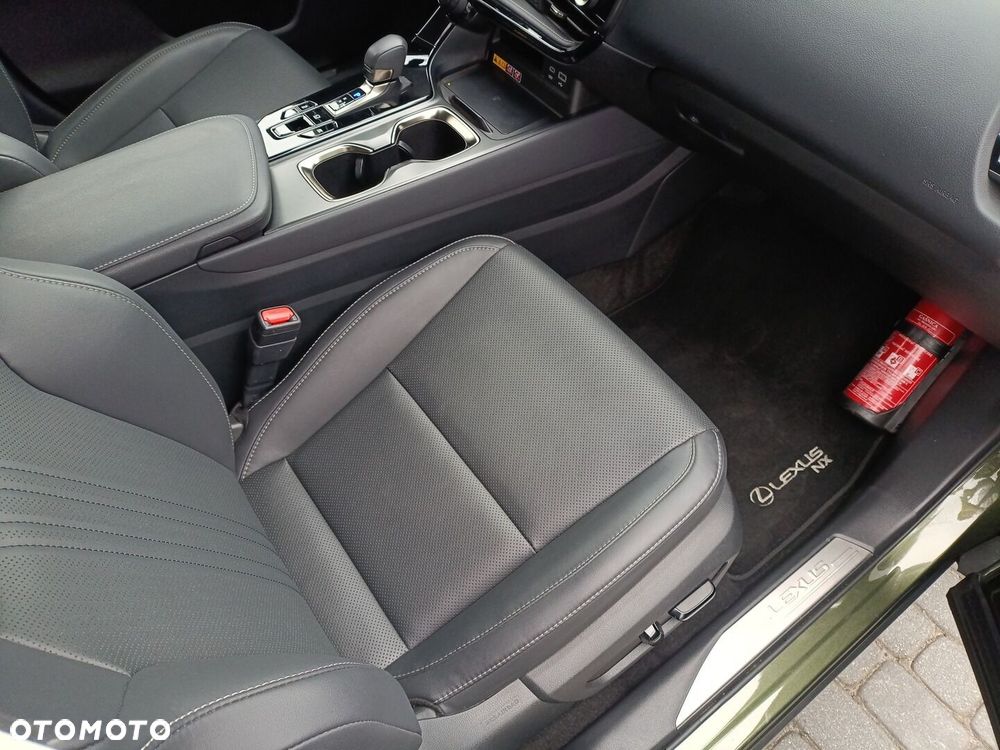 Lexus NX 350h Prestige AWD - 10