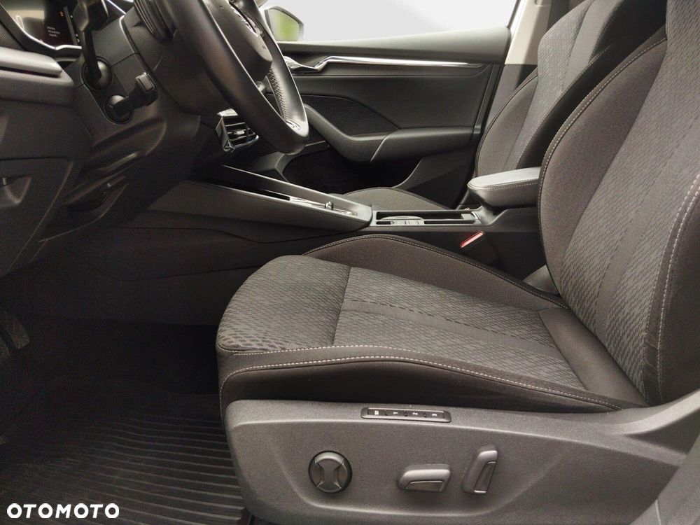 Skoda Octavia 2.0 TDI DSG Style - 8