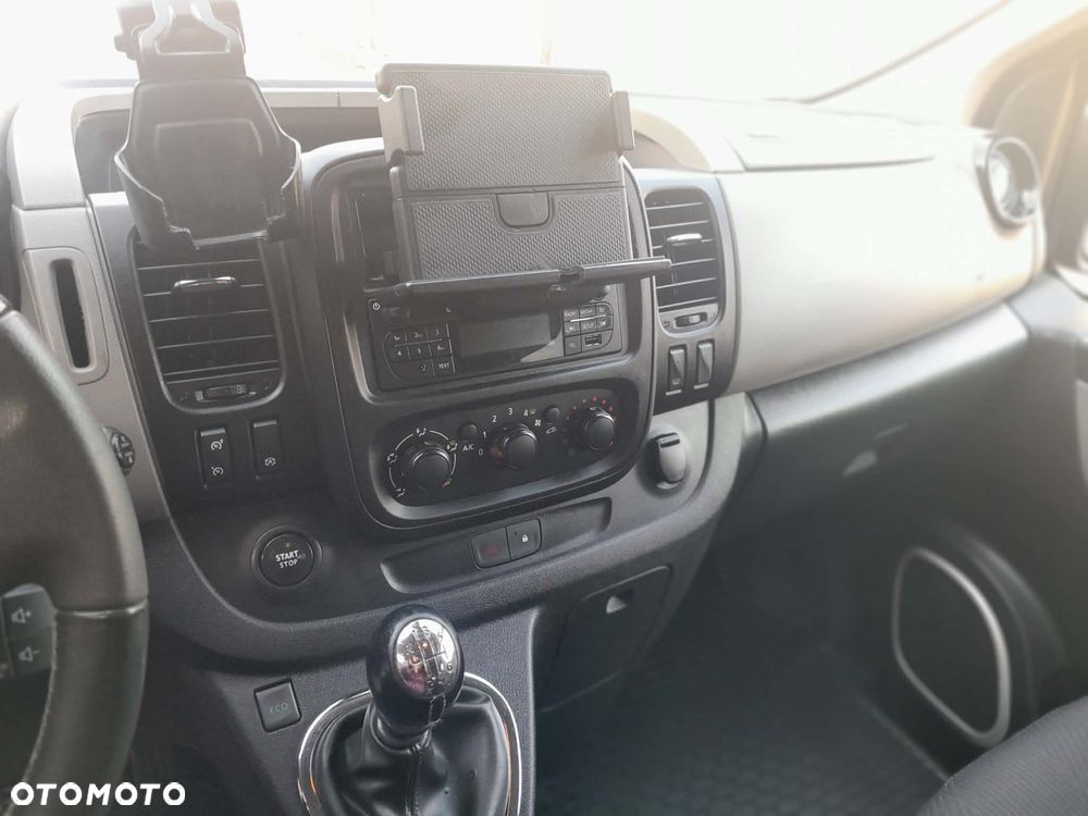 Renault Trafic - 17