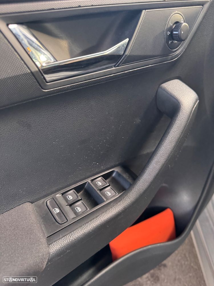 Skoda Fabia Break 1.0 TSI Ambition DSG - 8