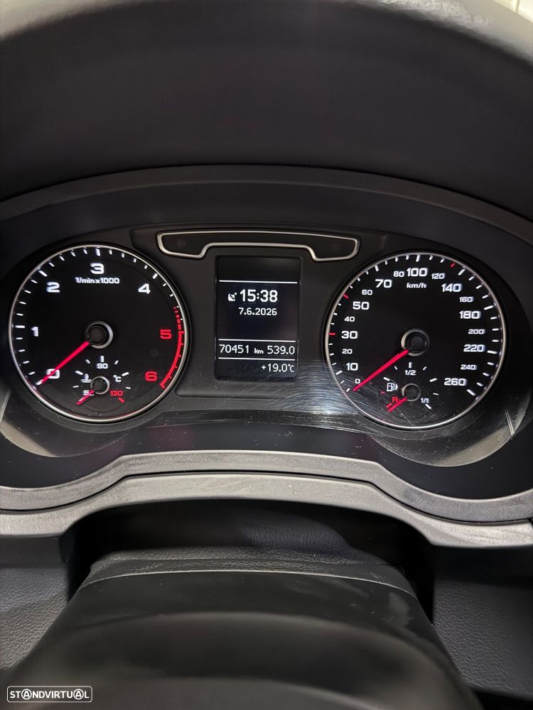 Audi Q3 2.0 TDI S-line - 12