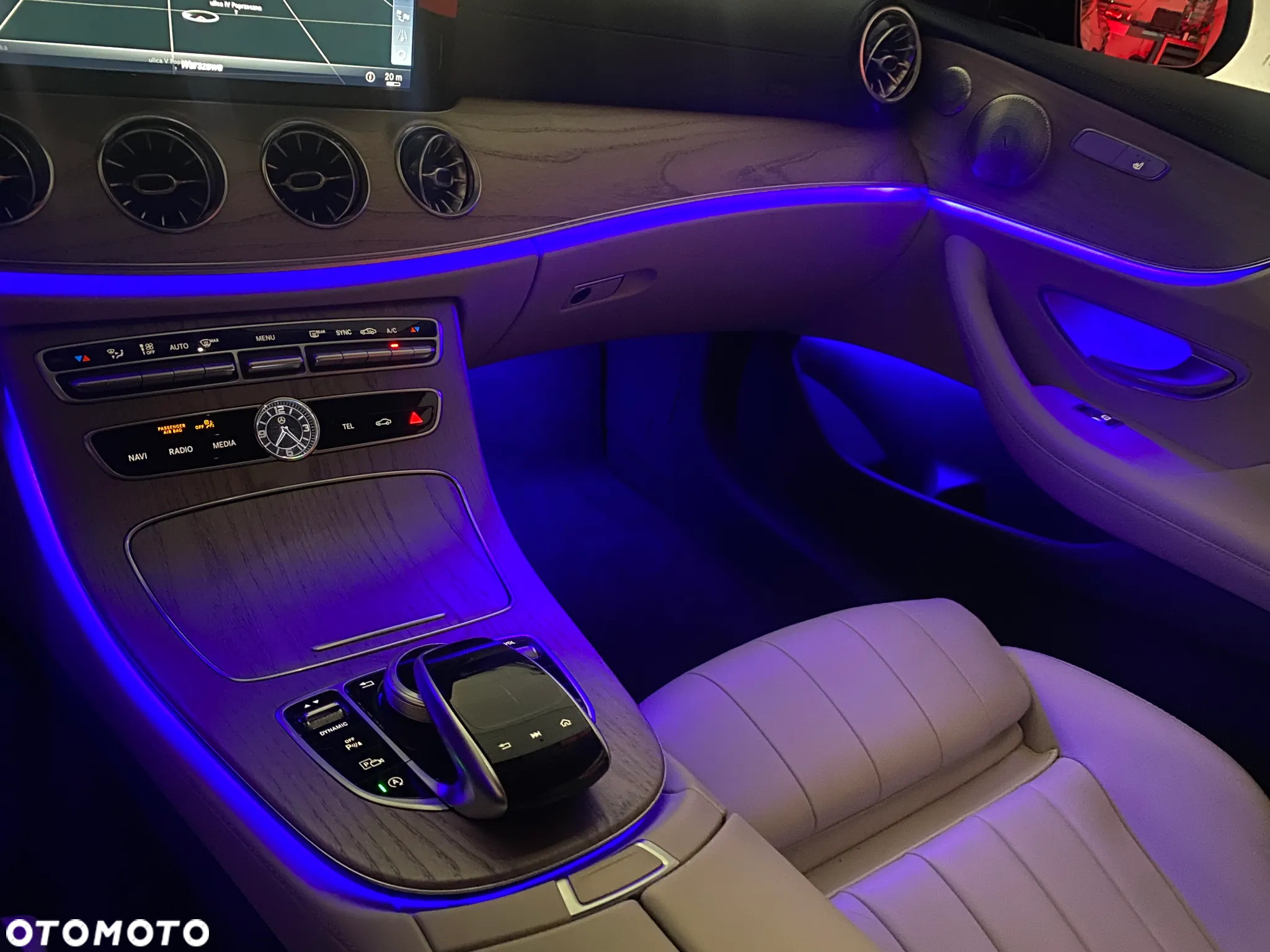 Mercedes-Benz Klasa E 350 Coupe 9G-TRONIC AMG Line - 22
