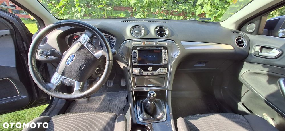 Ford Mondeo 1.8 TDCi Titanium - 11