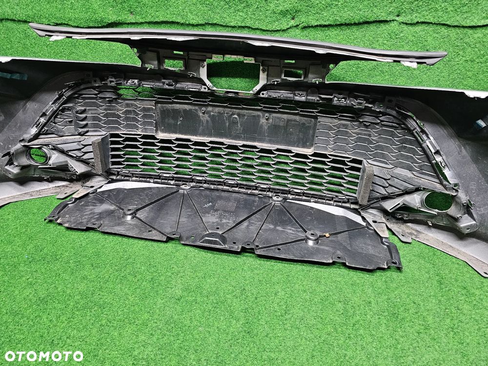 TOYOTA COROLLA E21 ----> ORYGINALNY ZDERZAK PRZEDNI - 16