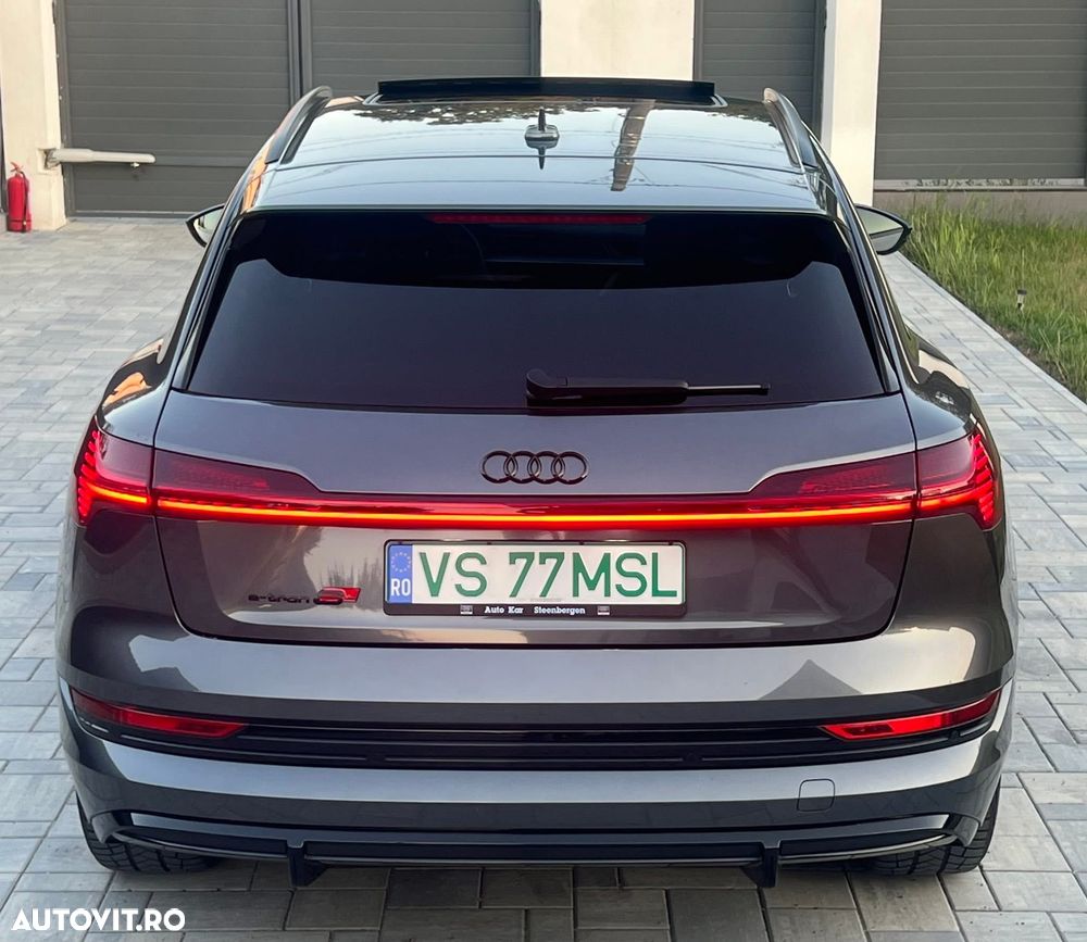 Audi e-tron 50 quattro S line - 14
