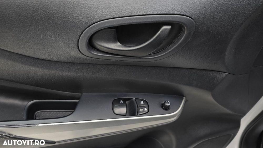 Nissan Navara 2.3 dCi Double Cab Visia - 11