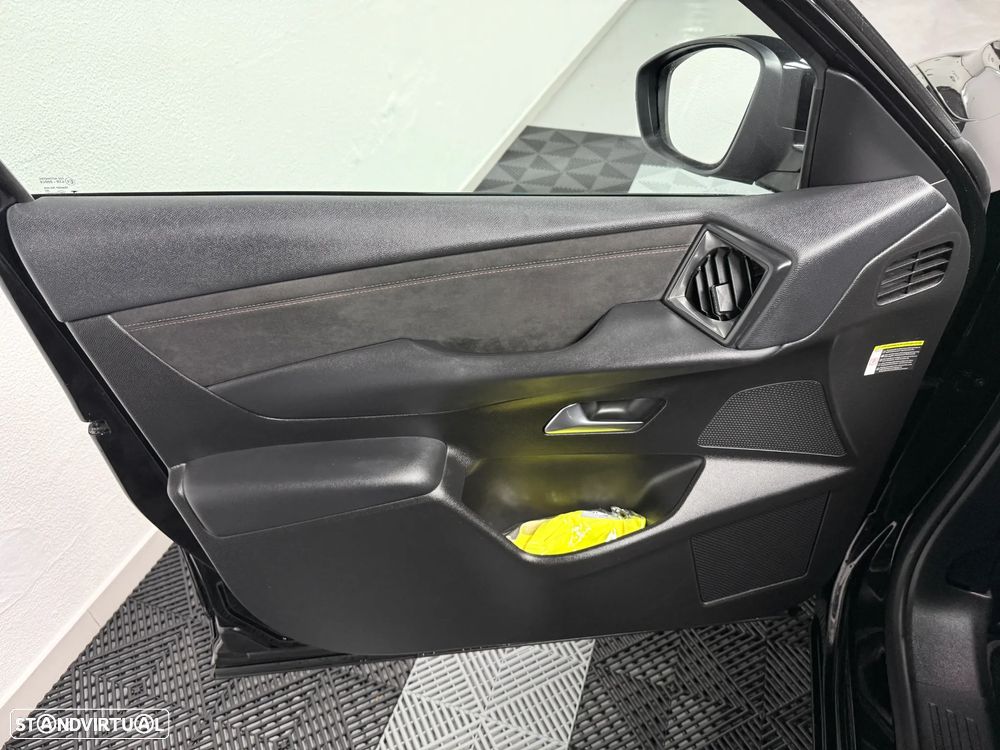 DS DS3 E-Tense Performance Line + - 24