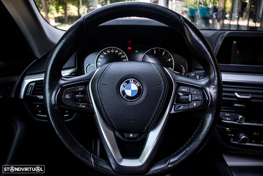 BMW 520 d Line Luxury Auto - 11