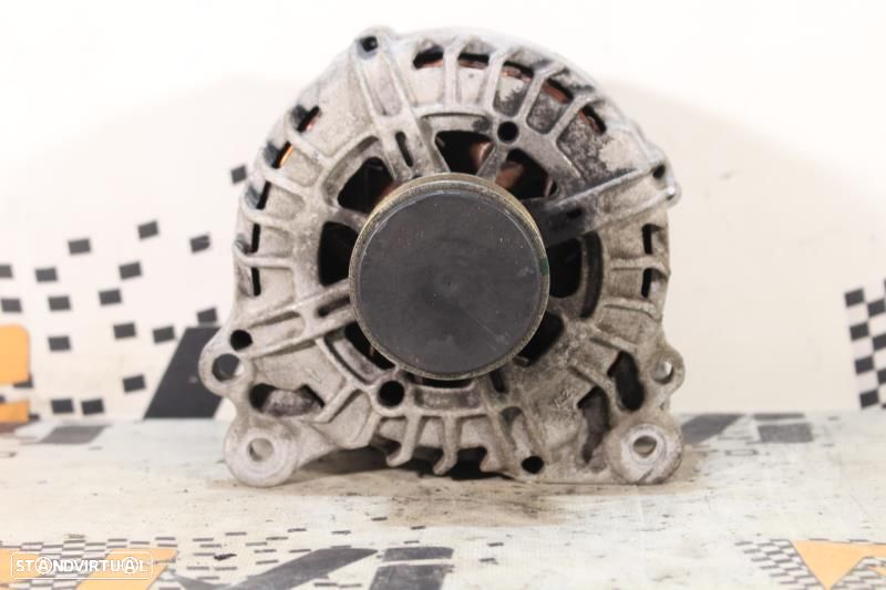 Alternador Volkswagen Golf Vi (5K1)  03L903023f / Tg14c026 / 2607703A - 4