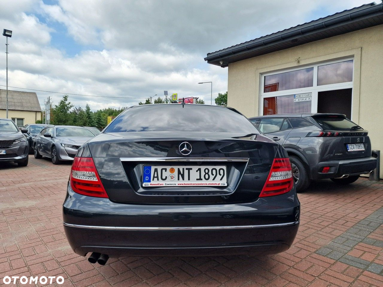 Mercedes-Benz Klasa C 180 CGI BlueEFFICIENCY Elegance - 7