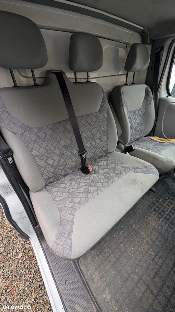 Opel Vivaro - 10
