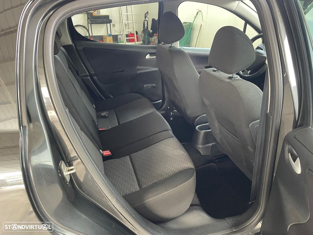 Peugeot 207 1.4 VTi Sportium - 18