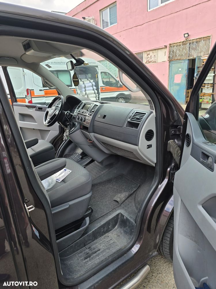 Volkswagen Transporter - 11