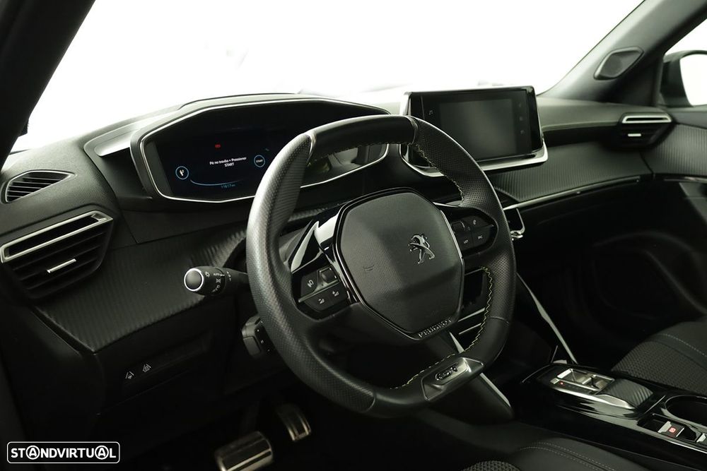 Peugeot e-2008 50 kWh GT - 8