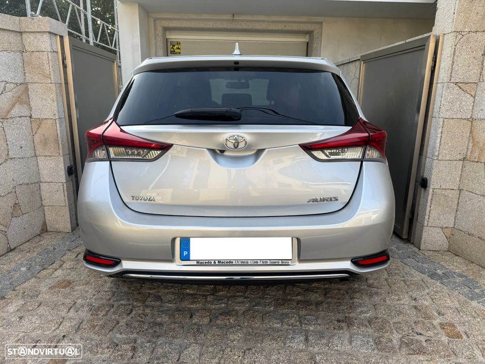 Toyota Auris 1.4 D-4D Comfort+Pack Sport - 10