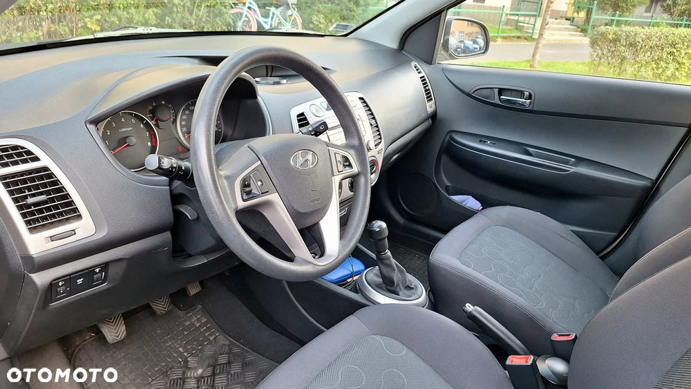 Hyundai i20 - 11