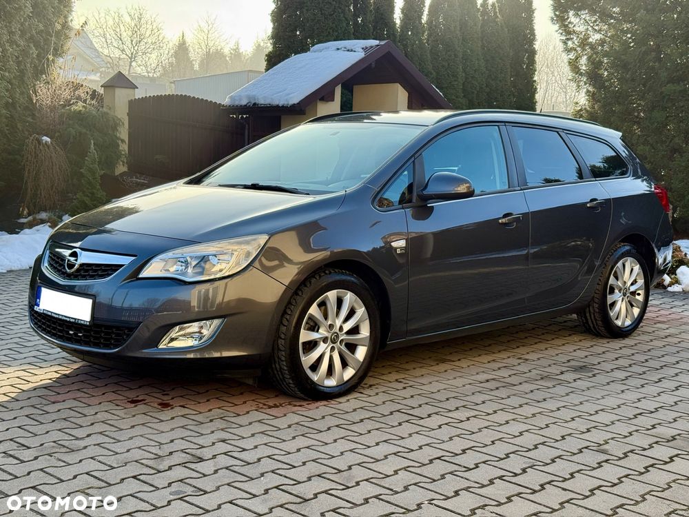 Opel Astra 1.7 CDTI Cosmo - 1