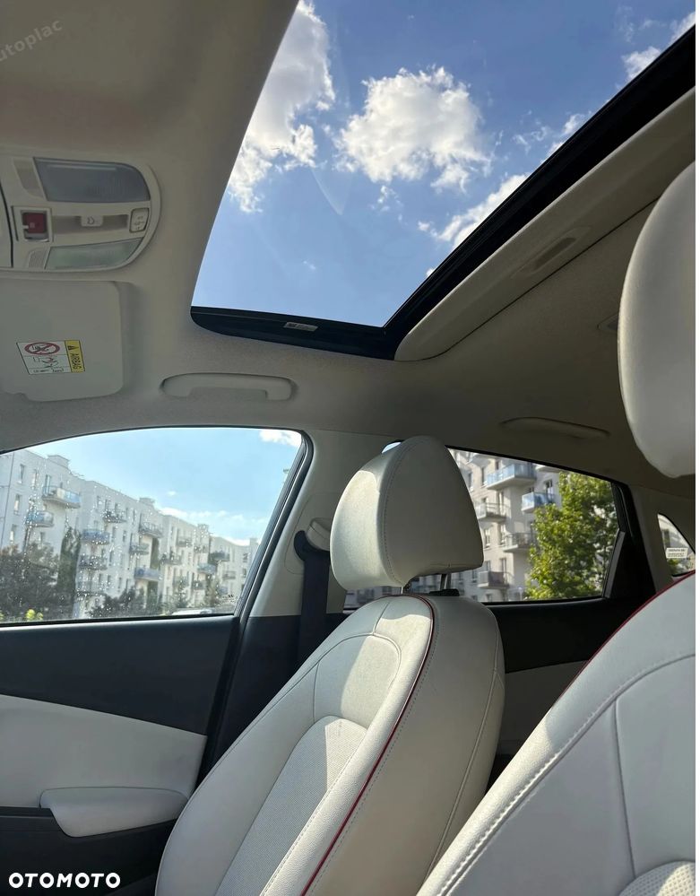 Hyundai Kona 1.6 T-GDI Premium 4WD DCT - 14