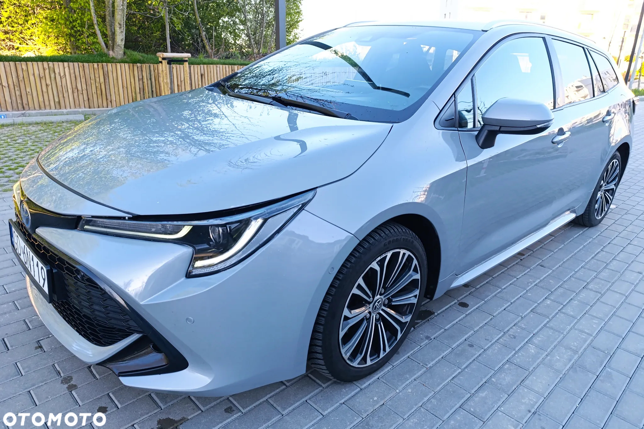 Toyota Corolla 2.0 Hybrid Team Deutschland - 6