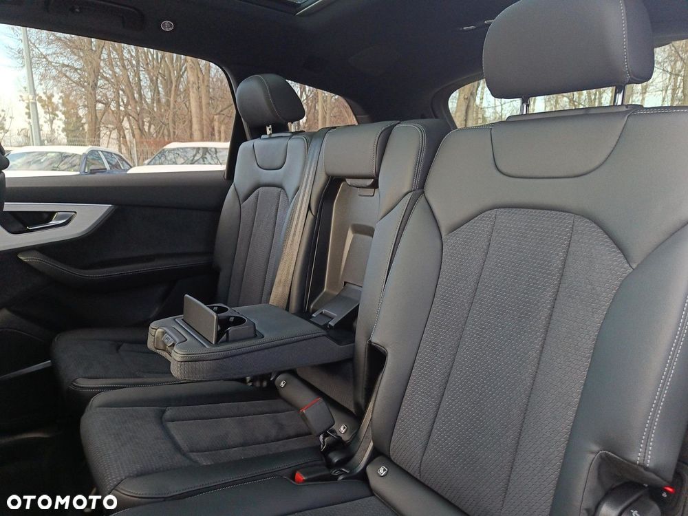 Audi Q7 - 4