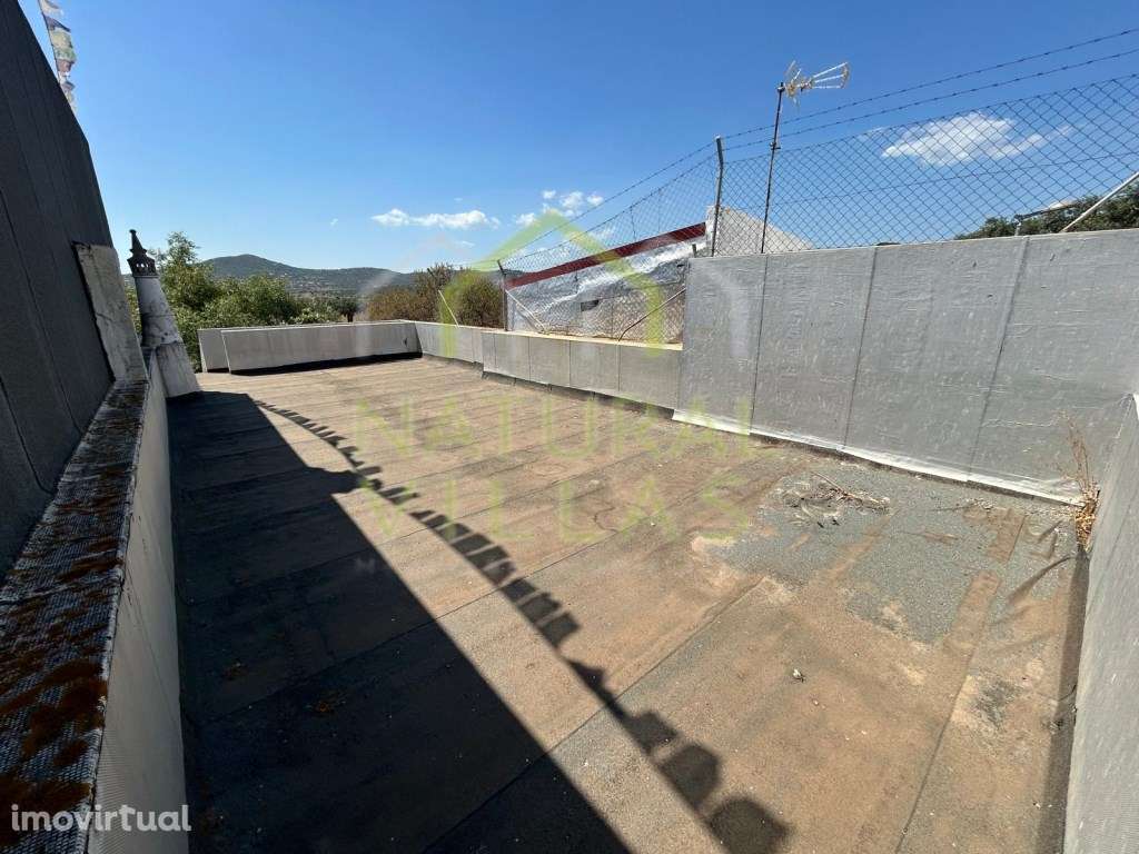 Moradia T2 Tradicional com Terraço, Estoi - Grande imagem: 2/8