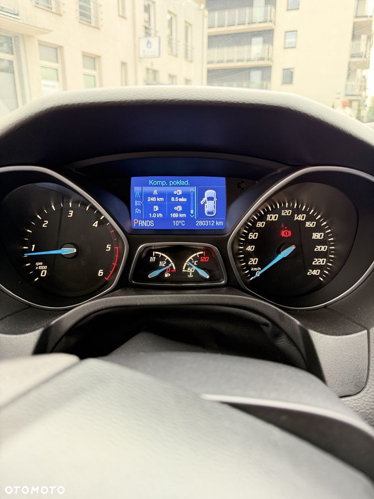 Ford Focus - 8