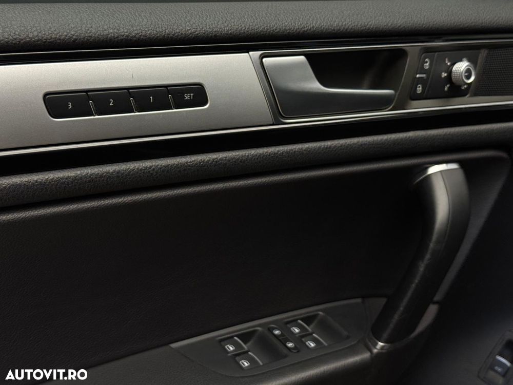 Volkswagen Touareg - 20