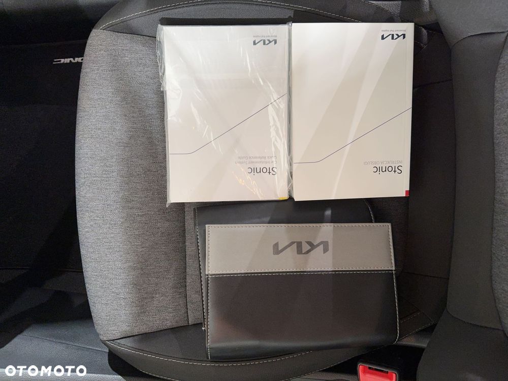 Kia Stonic - 26