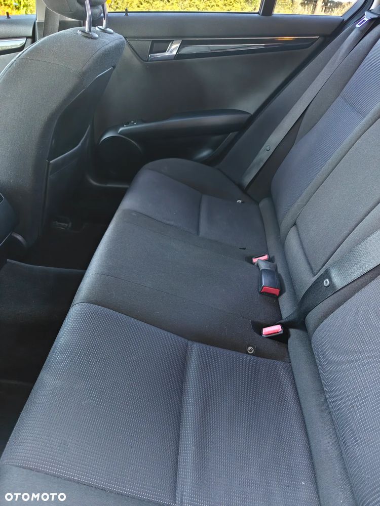 Mercedes-Benz Klasa C 180 Kompressor Classic - 11